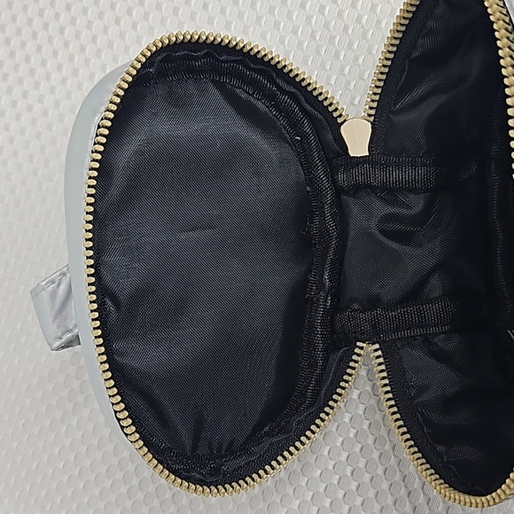 AIMEE KESTENBERG SILVER MAKE-UP CASE - Picture 7 of 8